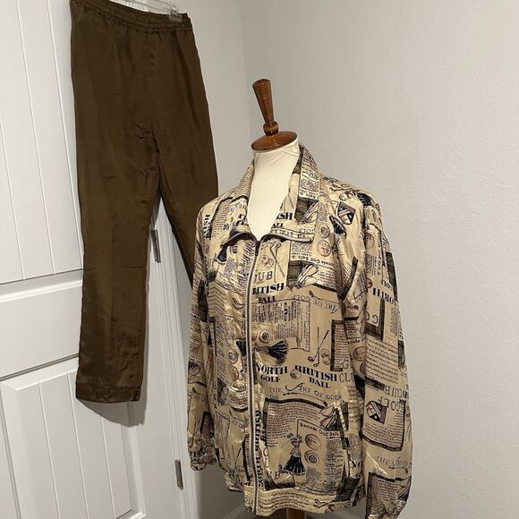 Vintage Silk Golf Novelty Print Track Suit Co Ord Set 90s Sporty Athleisure Tan - Picture 8 of 9